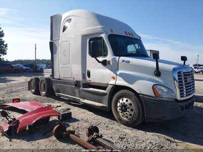 1FUJGLD58FL****** 2015 Freightliner Cascadia 125