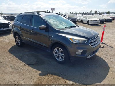 1FMCU0GD6JU****** 2018 Ford Escape