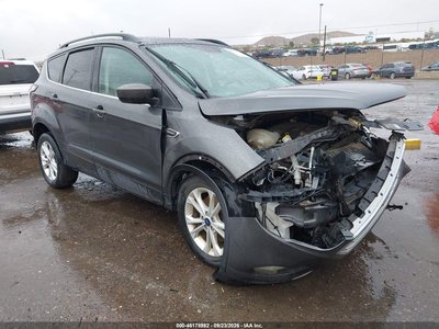 1FMCU9GD5JU****** 2018 Ford Escape