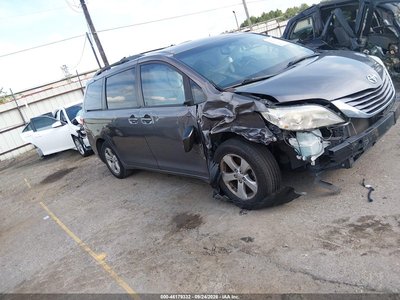 5TDKK3DC9FS****** 2015 Toyota Sienna