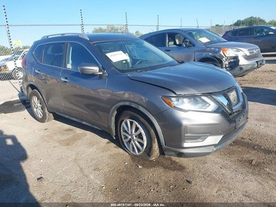 KNMAT2MV5HP****** 2017 Nissan Rogue