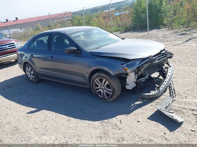 3VW1K7AJ1FM****** 2015 Volkswagen Jetta