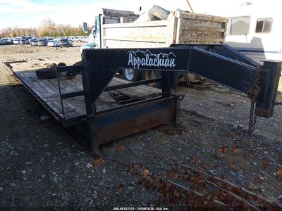 5Z5PF40219S****** 2009 Appalachian Trailers 8x40 Gooseneck Decko