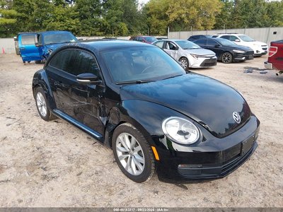 3VWJX7AT4DM****** 2013 Volkswagen Beetle