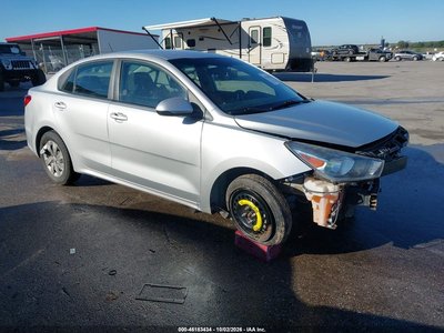 3KPA24AB7KE****** 2019 Kia Rio
