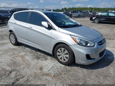 KMHCT5AE4GU****** 2016 Hyundai Accent