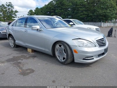 WDDNG8GB3BA****** 2011 Mercedes-Benz S 550