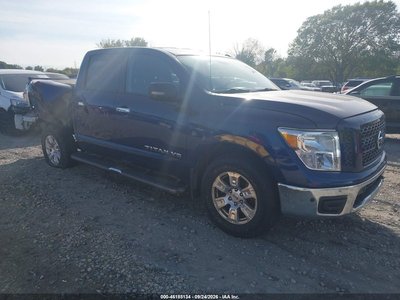 1N6AA1E55KN****** 2019 Nissan Titan