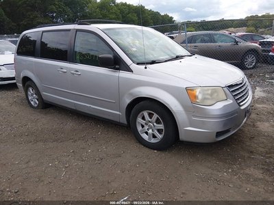 2A4RR2D19AR****** 2010 Chrysler Town & Country