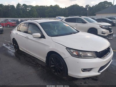 1HGCR2F54DA****** 2013 Honda Accord