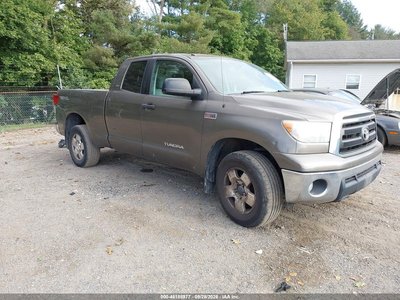 5TFUW5F1XCX****** 2012 Toyota Tundra