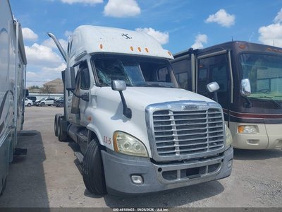 3AKJGLD65ES****** 2014 Freightliner Cascadia 125
