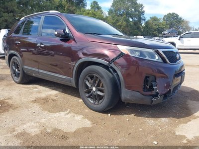 5XYKT4A65EG****** 2014 Kia Sorento