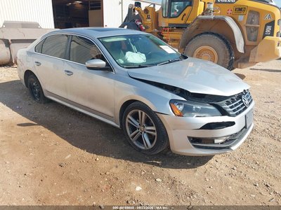 1VWBV7A31FC****** 2015 Volkswagen Passat
