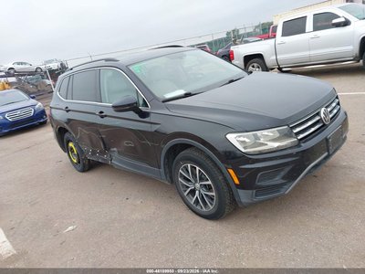 3VV2B7AX6KM****** 2019 Volkswagen Tiguan