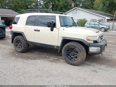 JTEBU11FX8K****** 2008 Toyota FJ Cruiser