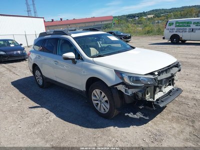 4S4BSAHC8J3****** 2018 Subaru Outback