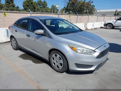 1FADP3E28GL****** 2016 Ford Focus