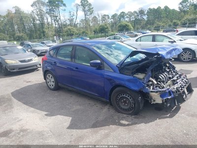 1FAHP3K24CL****** 2012 Ford Focus