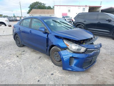 3KPA24AB6KE****** 2019 Kia Rio
