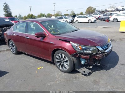 1HGCR6F3XFA****** 2015 Honda Accord Hybrid