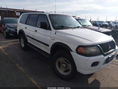 JA4MT31H5YP****** 2000 Mitsubishi Montero