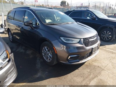 2C4RC1BGXNR****** 2022 Chrysler Pacifica