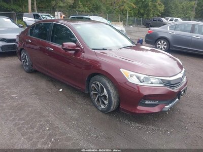1HGCR2F88HA****** 2017 Honda Accord