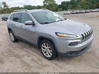 1C4PJLCB8JD****** 2018 Jeep Cherokee