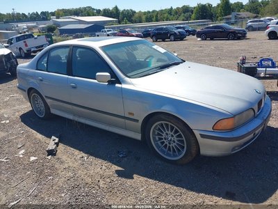 WBADE5321WB****** 1998 BMW 5 Series