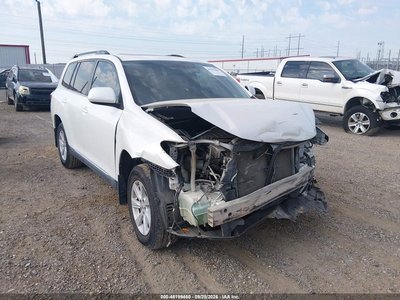 5TDZK3EH5CS****** 2012 Toyota Highlander