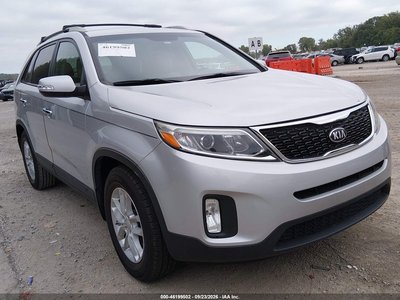 5XYKT3A60FG****** 2015 Kia Sorento