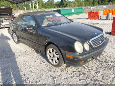WDBLK65G3YT****** 2000 Mercedes-Benz CLK-Class
