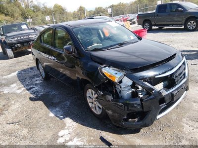 3N1CN7AP9JL****** 2018 Nissan Versa