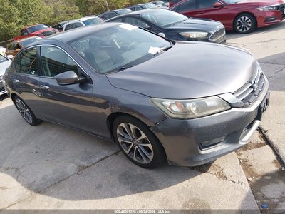 1HGCR2F52FA****** 2015 Honda Accord