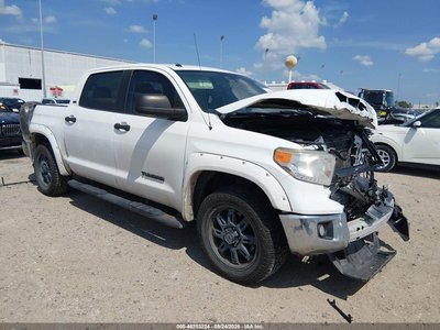 5TFEM5F18GX****** 2016 Toyota Tundra