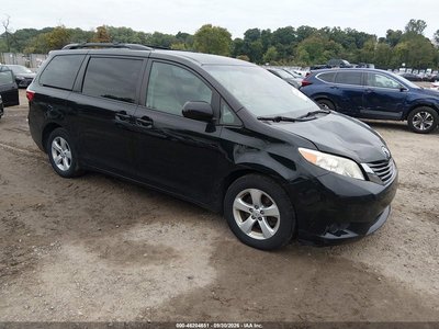 5TDKK3DC5GS****** 2016 Toyota Sienna