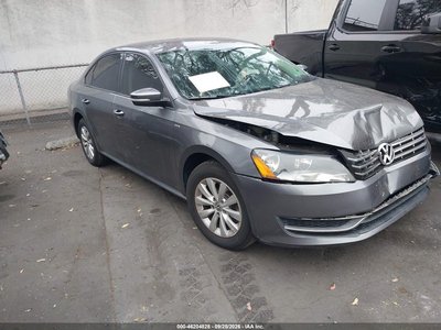 1VWAT7A32FC****** 2015 Volkswagen Passat