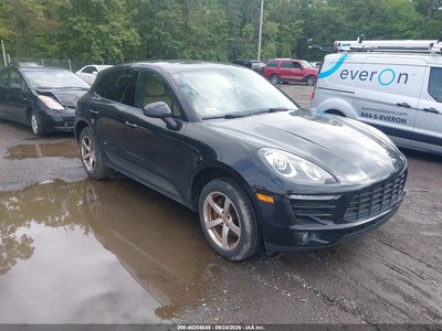 WP1AA2A57HL****** 2017 Porsche Macan
