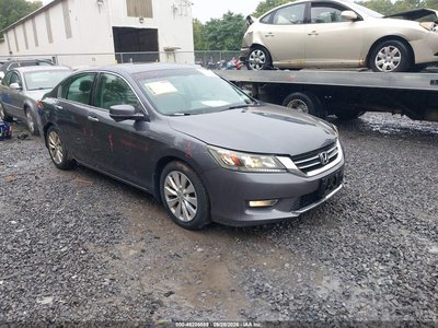 1HGCR2F75DA****** 2013 Honda Accord