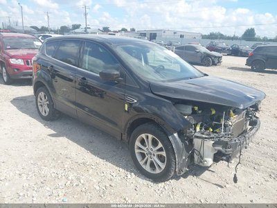 1FMCU9GD3HU****** 2017 Ford Escape