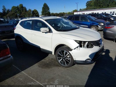 JN1BJ1CP0HW****** 2017 Nissan Rogue Sport