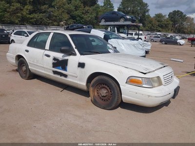 2FAFP71W8YX****** 2000 Ford Crown Victoria Police Pkg