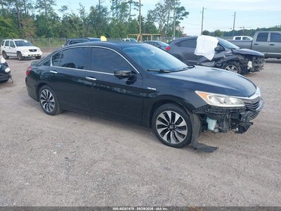 JHMCR6F58HC****** 2017 Honda Accord Hybrid