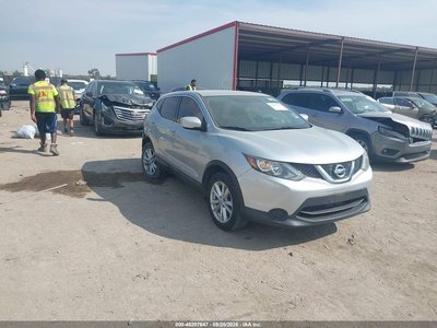 JN1BJ1CP2HW****** 2017 Nissan Rogue Sport