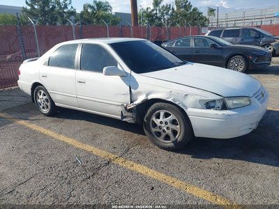 4T1BF28K8WU****** 1998 Toyota Camry