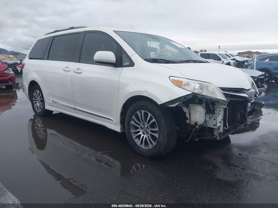 5TDYZ3DC6JS****** 2018 Toyota Sienna