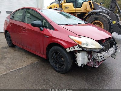 JTDKN3DU8E0****** 2014 Toyota Prius