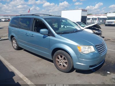 2A4RR5DX0AR****** 2010 Chrysler Town & Country