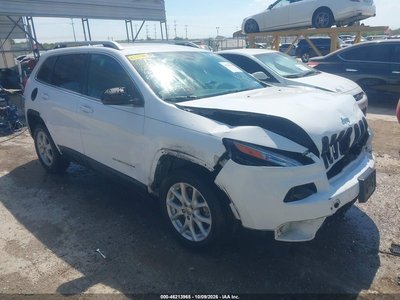 1C4PJLCS8FW****** 2015 Jeep Cherokee